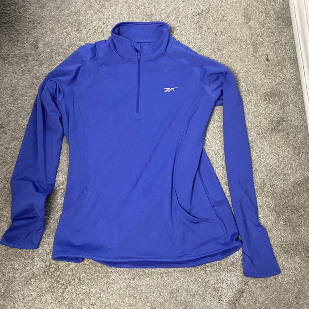 Brand new reebok quarter zip with pockets
